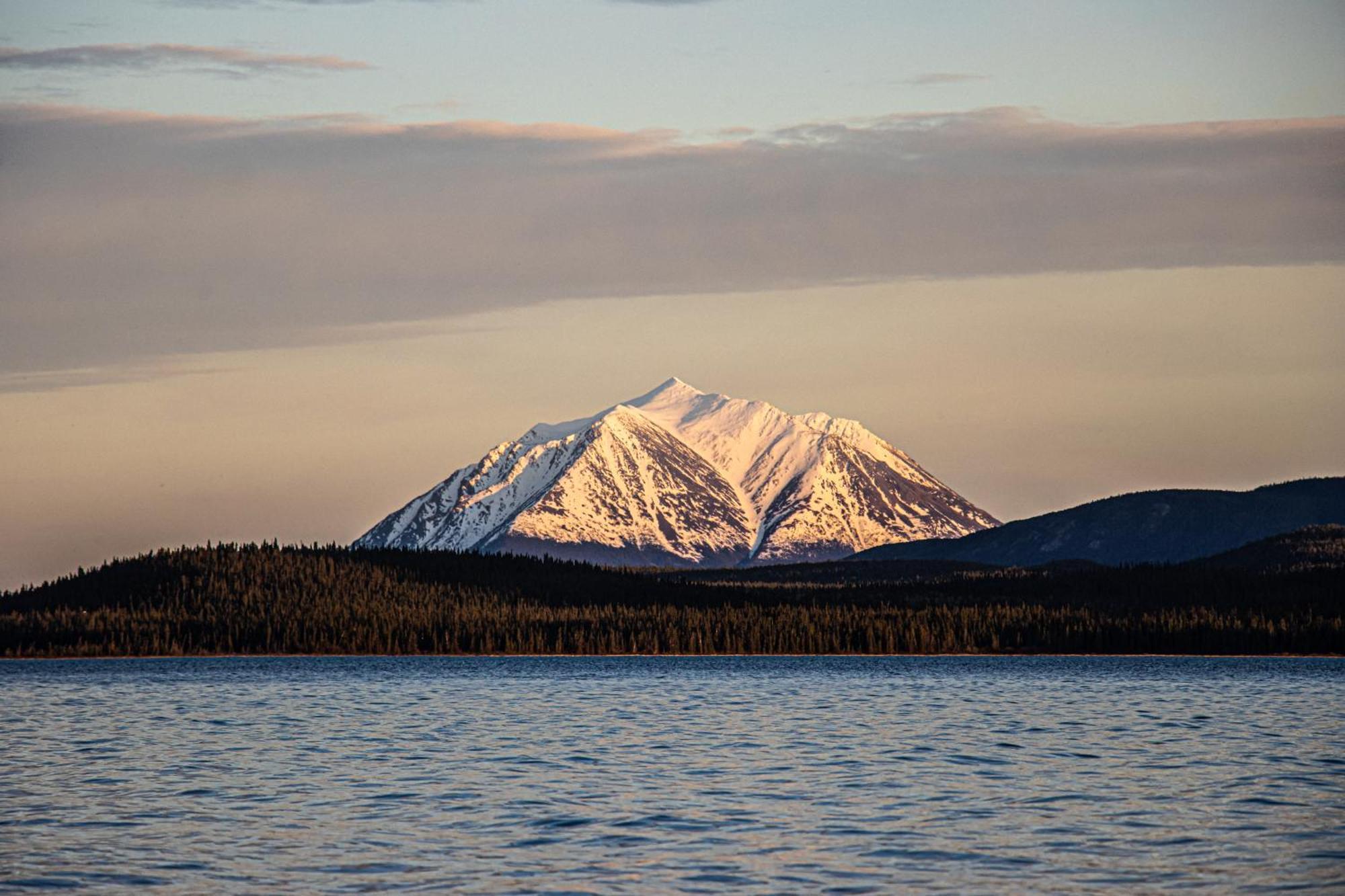 Little Atlin Lodge Tagish Экстерьер фото