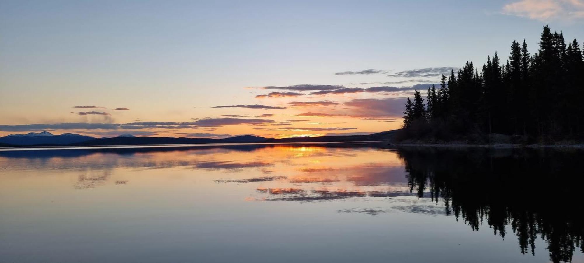 Little Atlin Lodge Tagish Экстерьер фото
