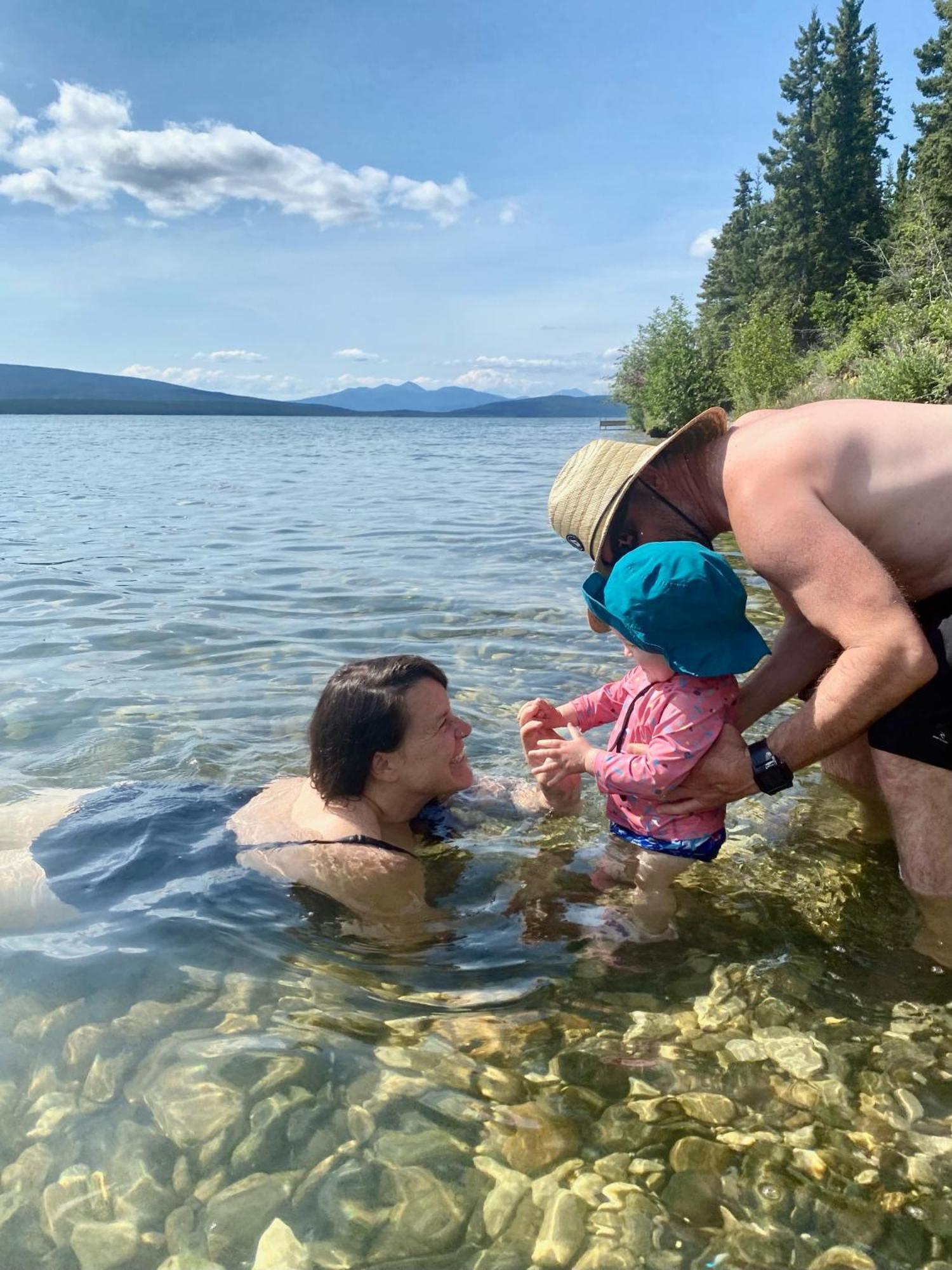 Little Atlin Lodge Tagish Экстерьер фото