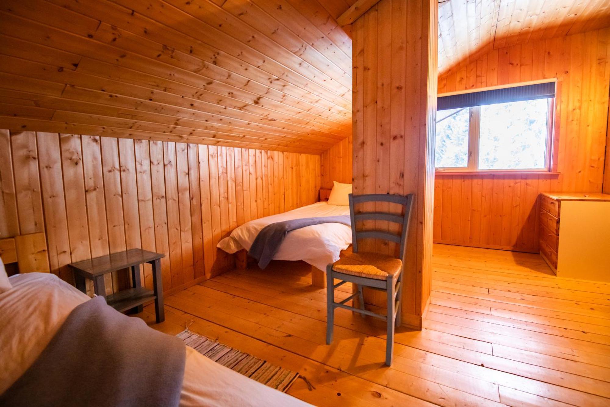 Little Atlin Lodge Tagish Экстерьер фото
