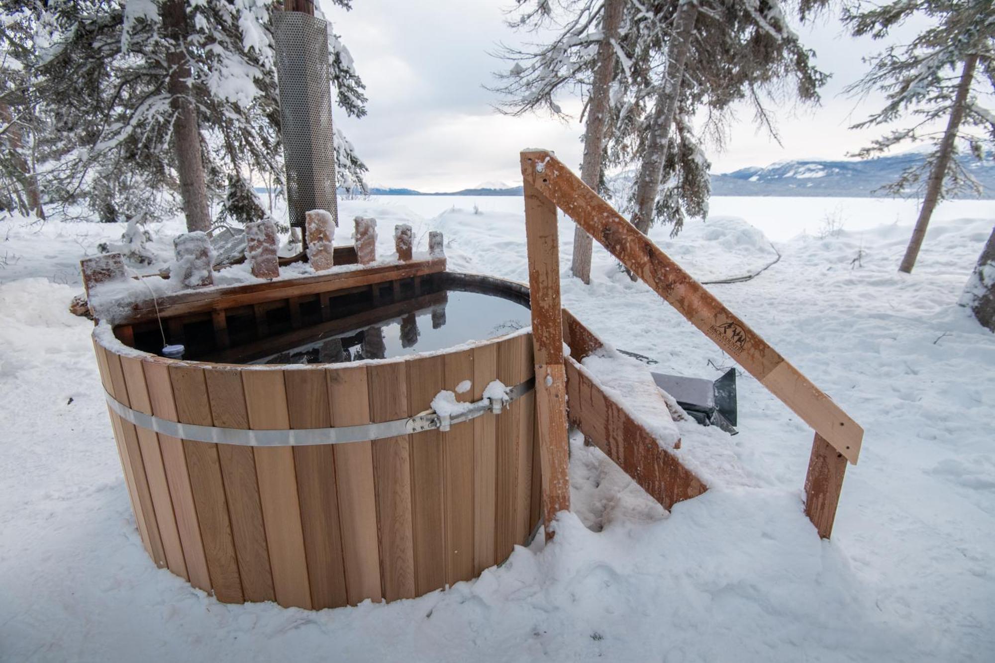 Little Atlin Lodge Tagish Экстерьер фото