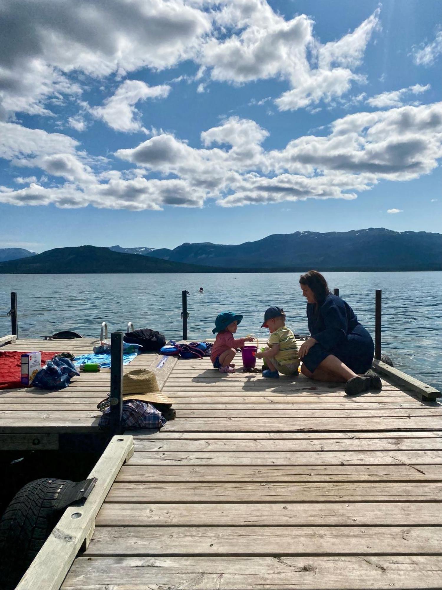 Little Atlin Lodge Tagish Экстерьер фото